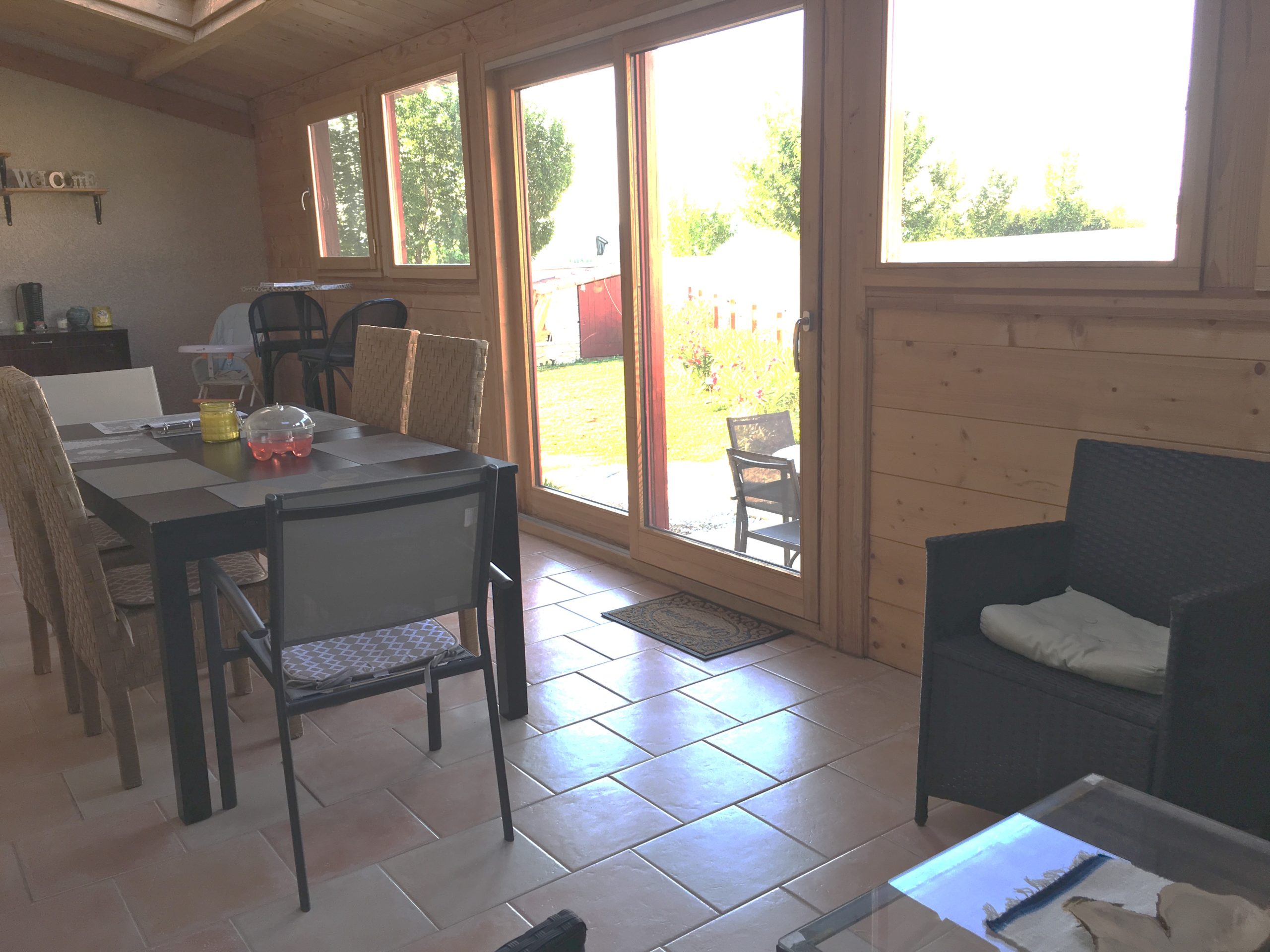 veranda du gîte les lavandes veranda du gîte les lavandes