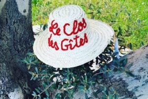 Chapeau en paille le clos des gîtes